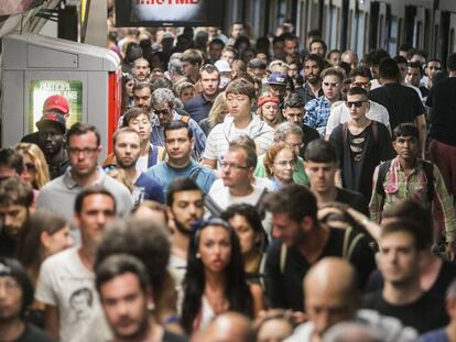 Una estació del metro en una jornada de vaga.