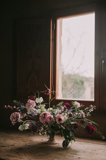 Bouquet of viola Horta. 