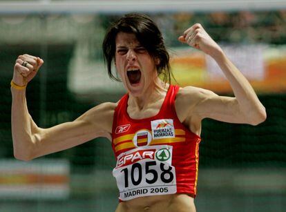 Beitia, tras saltar 1,99m en los Europeos de Madrid en 2005.