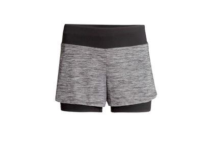 Pantalones cortos con doble capa de H&M.