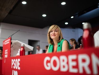 Pilar Alegría, al inicio del Comité Federal extraordinario del PSOE que se celebra este sábado en la sede del partido.