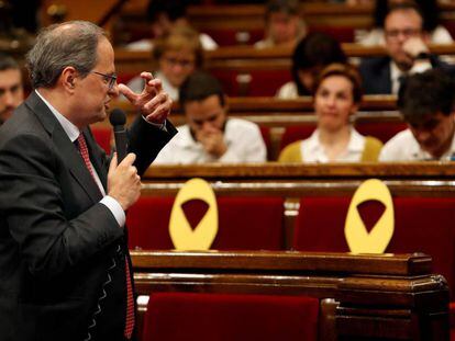 El presidente de la Generalitat, Quim Torra, durante la sesión de control al Govern en el pleno del Parlament.