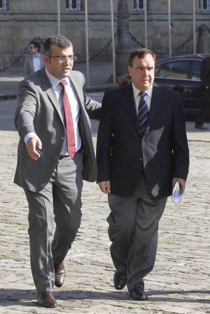 Los alcaldes de Oza dos Ríos (izquierda) y Cesuras.