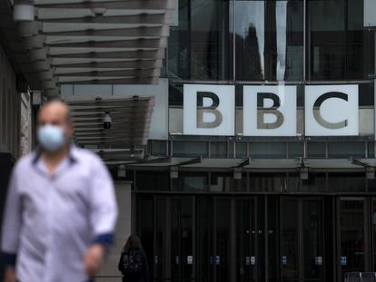 Entrada de la sede central de la BBC en Londres, el pasado 2 de julio.