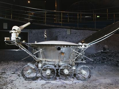 Una réplica del vehículo lunar soviético 'Lunokhod 1', en el Museo de Cosmonáutica de Moscú.