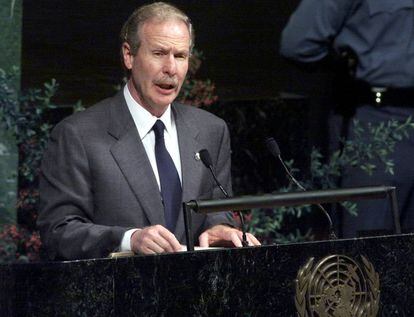 Arzú Irigoyen ante la Asamblea General de Naciones Unidas en 1999.