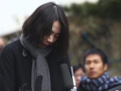 La exvicepresidenta de Korean Air, Cho Hyun-Ah, en una comparecencia tras el incidente.