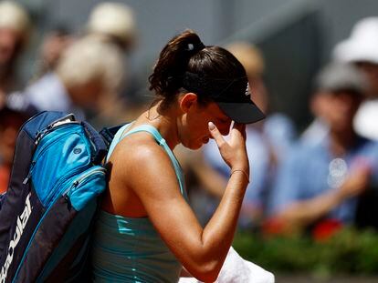 Muguruza se retira de la Caja Mágica de Madrid tras caer contra Kalinina.