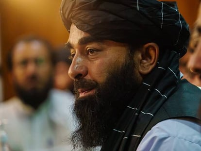 Zabihullah Mujahid, portavoz del grupo talibán, este martes en Kabul. 