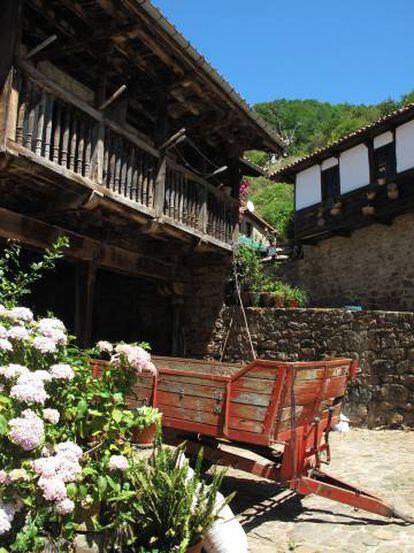 Pueblo de Bárcena Mayor, en Cantabria.