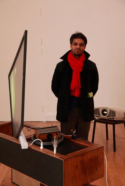 Haroon Mirza, ganador del <i>Northern Art Prize</i> al mejor artista del norte de Inglaterra.
