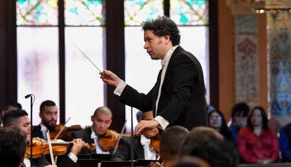 Gustavo Dudamel, en el Palau al frente de la Sinfónica Simón Bolívar de Venezuela.