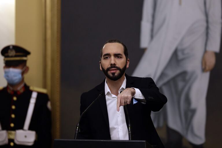 El presidente Nayib Bukele durante una conferencia de prensa en San Salvador, el 24 de septiembre.