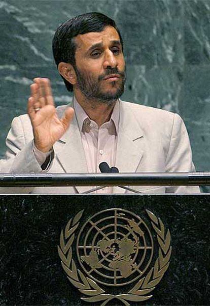 Mahmud Ahmadineyad durante su discurso en la 61 Asamblea General de la ONU