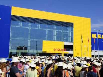 Obertura de la botiga d'Ikea a Alfafar (València), el juny del 2014.