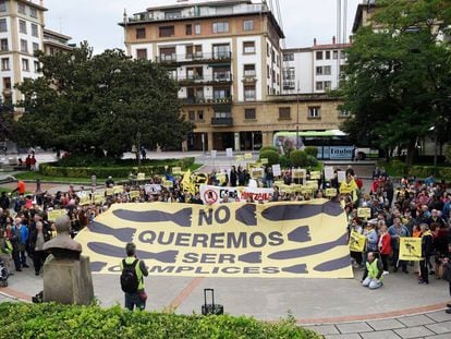 Manifestación en 2017 en Getxo contra la exportación de armas a Arabia Saudí.