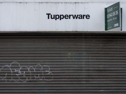 Una tienda de Tupperware cerrada en Bruselas.