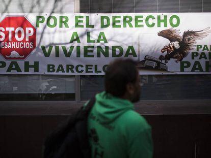 Protesta de la PAH en la sede del Consorcio de Vivienda de Barcelona. 