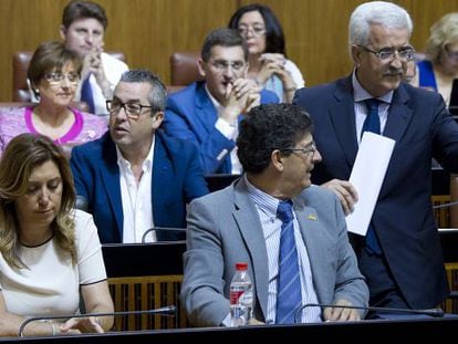 D&iacute;az, Valderas y Jim&eacute;nez Barrios, en el pleno del Parlamento del 11 de junio.