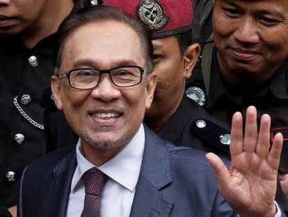 Anwar Ibrahim, tras su liberación.