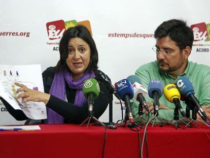 Rosa P&eacute;rez e Ignacio Blanco, en la conferencia de prensa en la que denunciaron el &#039;caso Imelsa&#039;.