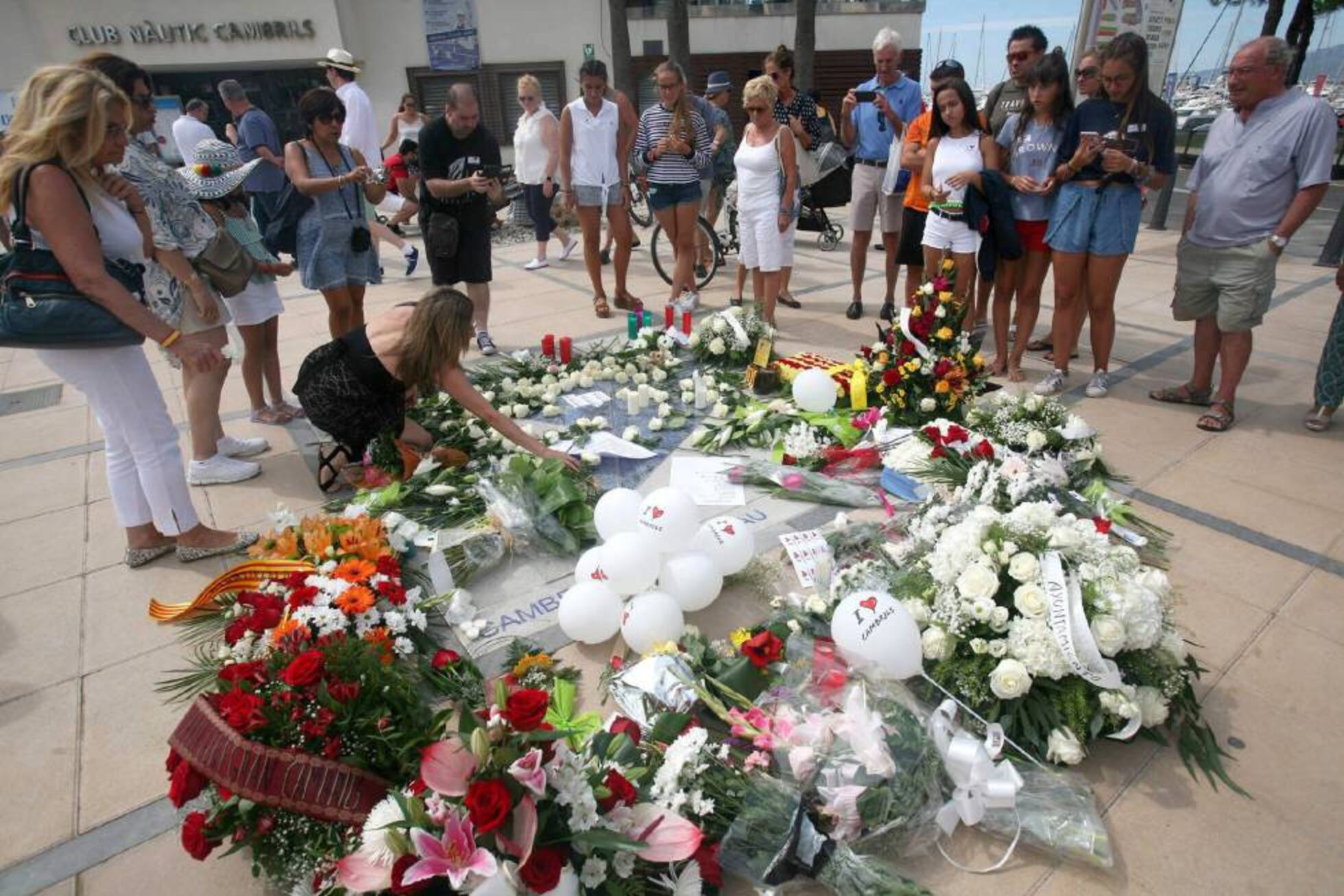 Los Homenajes Por El Aniversario De Los Atentados En Barcelona Y ...