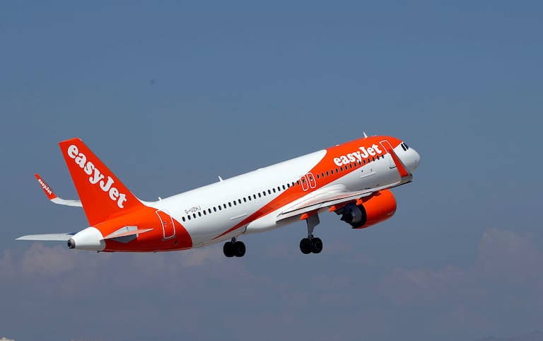 Un avión de Easyjet despega del aeropuerto de Niza (Francia) en mayo de 2018.