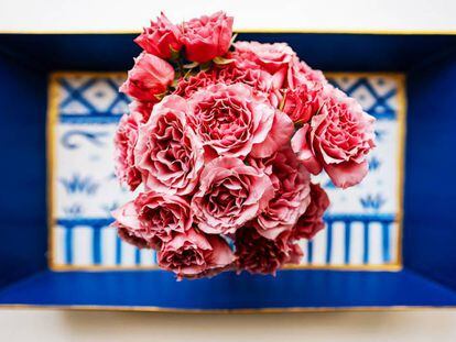 Sorprende a tu pareja en San Valentín: cinco ramos de flores que llegan mañana