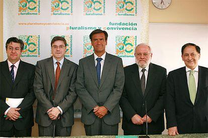 El ministro Juan Fernando López Aguilar presenta los proyectos de la Fundación Pluralismo y Convivencia.