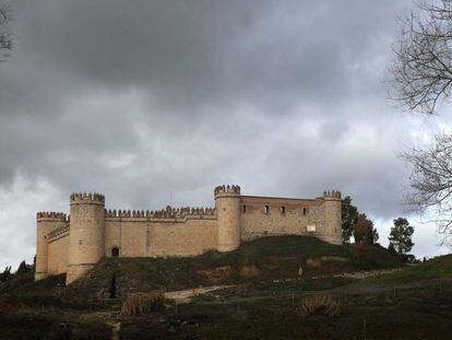 Castillo de la Vela o castillo de Maqueda, en el municipio de Maqueda, en la provincia de Toledo. 