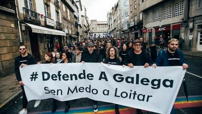 Manifestación este domingo en Santiago contra el control político de la radio y televisión autonómicas de Galicia.