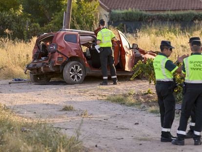 El coche arrollado, el sábado cerca de Talavera.