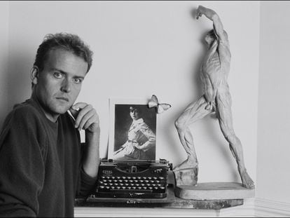 El escritor Hervé Guibert, retratado en septiembre de 1988 en París.