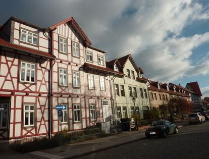 Imagen de las casas autóctonas de Wernigerode con entramados en piedra y madera.