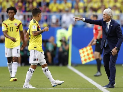 José Pekerman, seleccionador de Colombia, durante un partido del Mundial de Rusia.