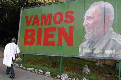 Un cartel con la imagen del presidente cubano Fidel Castro en La Habana.