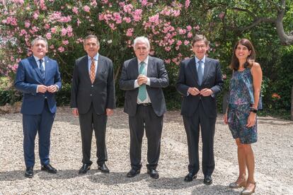 En el evento, celebrado en Barcelona, han intervenido el rector de la Universidad de Deusto, José María Guibert y el presidente del Consejo de Deusto Business School y presidente de CaixaBank, José Ignacio Goirigolzarri, entre otros.