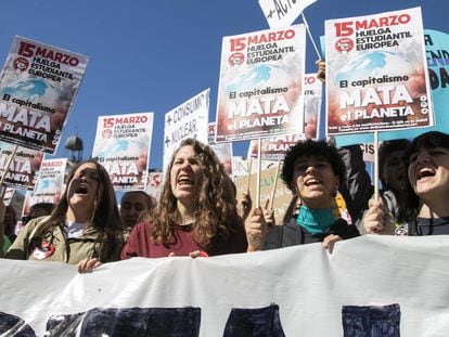 Manifestación en Madrid del 15M por el clima.