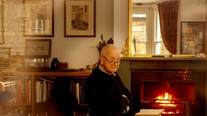 El neurocirujano Henry Marsh, en su casa en Wimbledon.