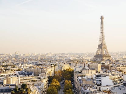 Vista de París con la torre Eiffel.