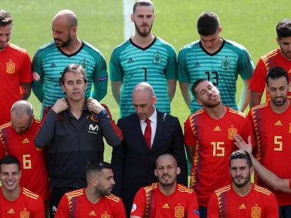 La selecci&oacute;n espa&ntilde;ola durante la foto oficial para el Mundial de Rusia. 