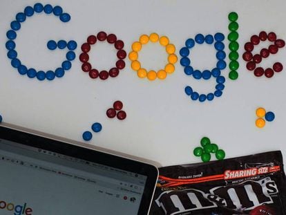 Logo de Google con caramelos