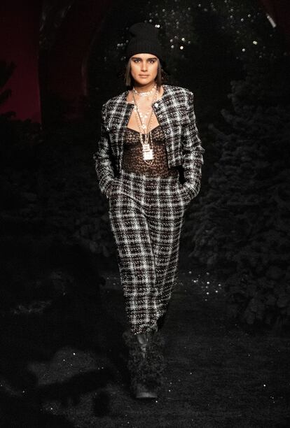 10_Look_010