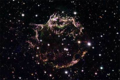 Imágenes del telescopio Hubble durante la explosión de Casiopea.