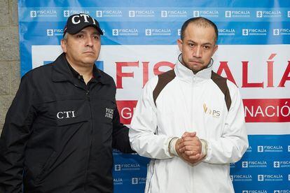 Traslado de Jhonatan Torres al búnker de la Fiscalía, Bogotá, el 25 de junio de 2022.