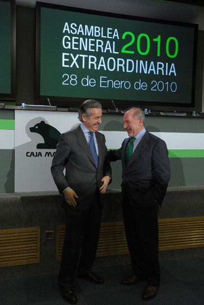 Miguel Blesa y Rodrigo Rato, en la asamblea del relevo.