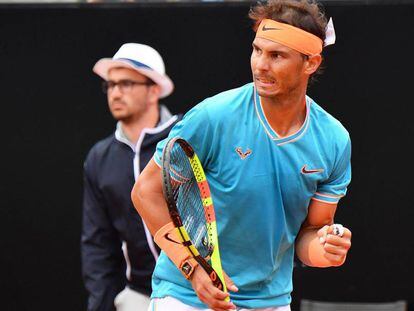Nadal celebra un punto ante Djokovic.