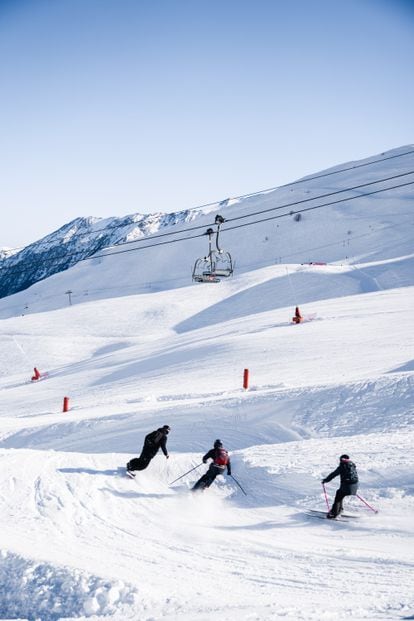 La tarjeta No Souci Pyrénées detecta en qué sector de una estación de N’Py está el esquiador y le cobra en función de las pistas que usa.