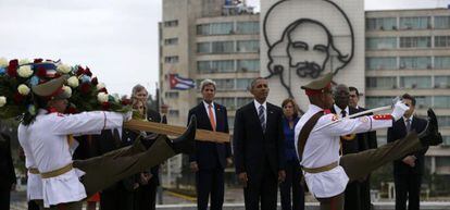 U.S. President Obama watches ceremonial guards during at wreath-laying ceremony at the Jose Marti monument at Revolutionary Square in Havana