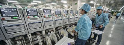 Línea de montaje de la fábrica de Oppo en Dongguan (Guangdong).